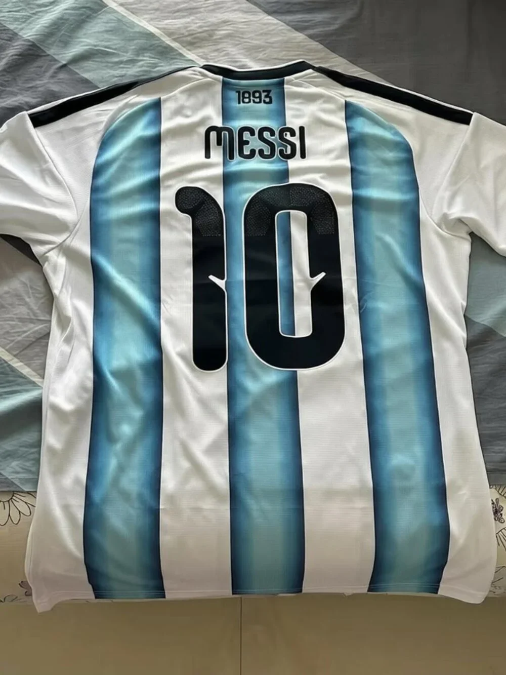 Argentina 2026 Messi #10 Jersey World Cup Champions Adidas - Picture 2 of 5